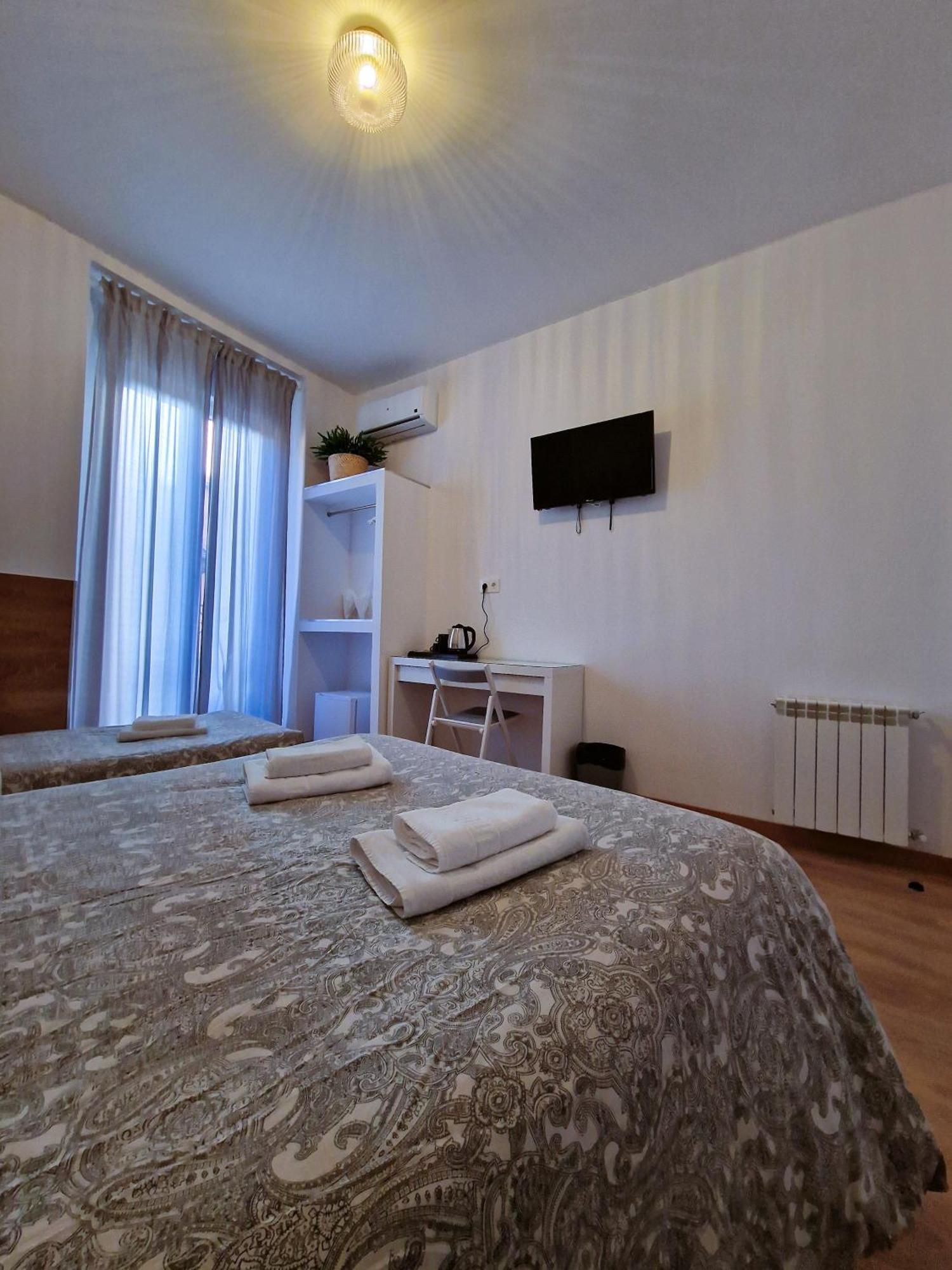 Hostal A Nuestra Senora De La Paloma Madryt Zewnętrze zdjęcie