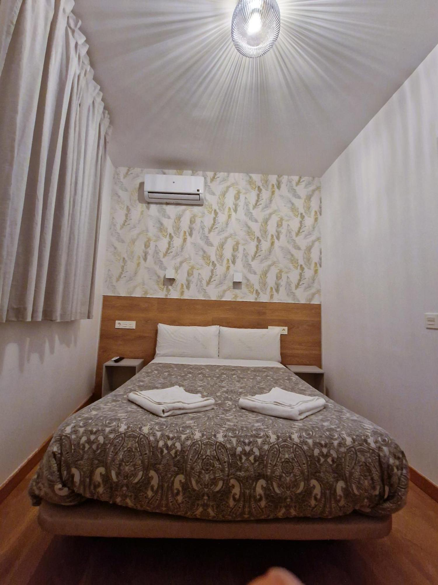 Hostal A Nuestra Senora De La Paloma Madryt Zewnętrze zdjęcie