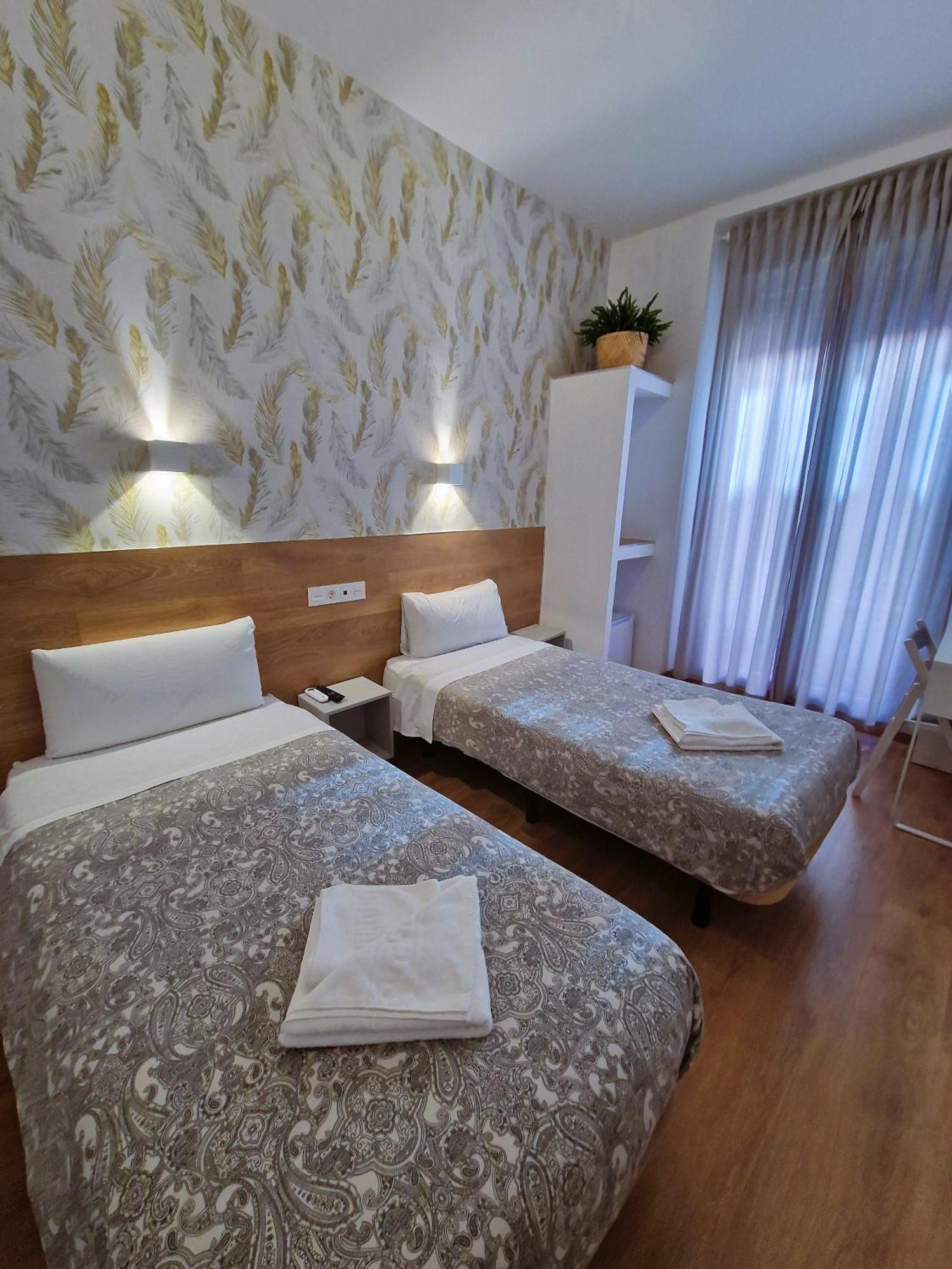 Hostal A Nuestra Senora De La Paloma Madryt Zewnętrze zdjęcie