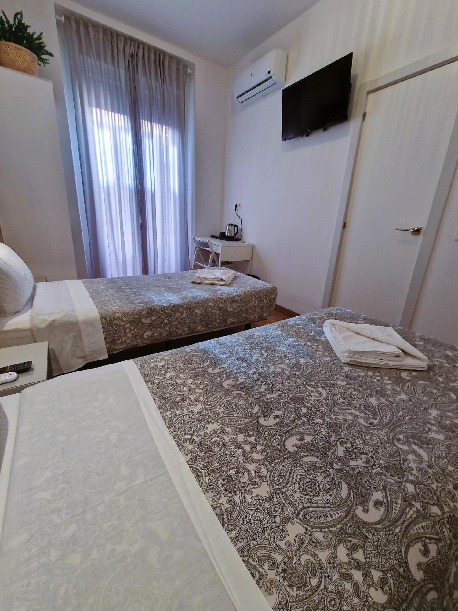Hostal A Nuestra Senora De La Paloma Madryt Zewnętrze zdjęcie