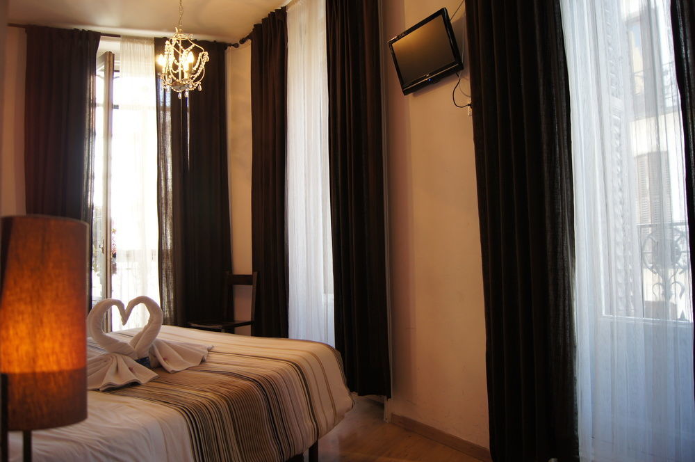 Hostal A Nuestra Senora De La Paloma Madryt Zewnętrze zdjęcie