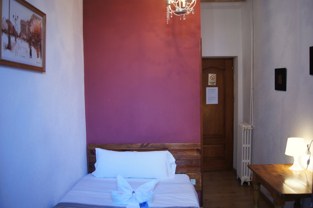 Hostal A Nuestra Senora De La Paloma Madryt Zewnętrze zdjęcie